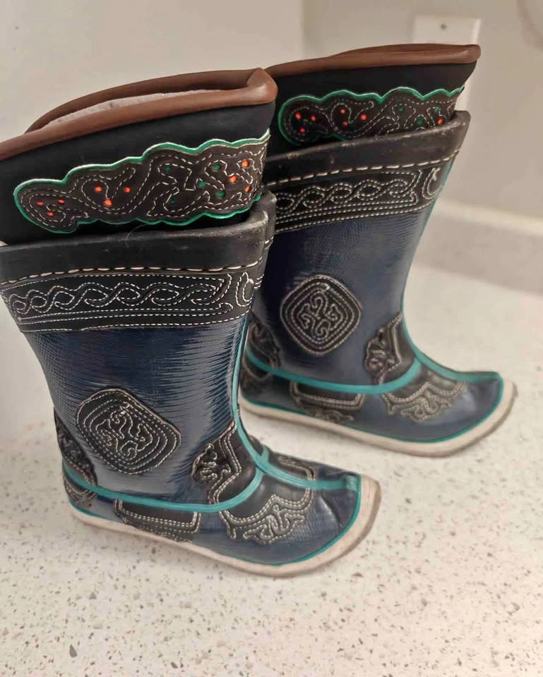 Authentic Mongolian Herder Winter Boots