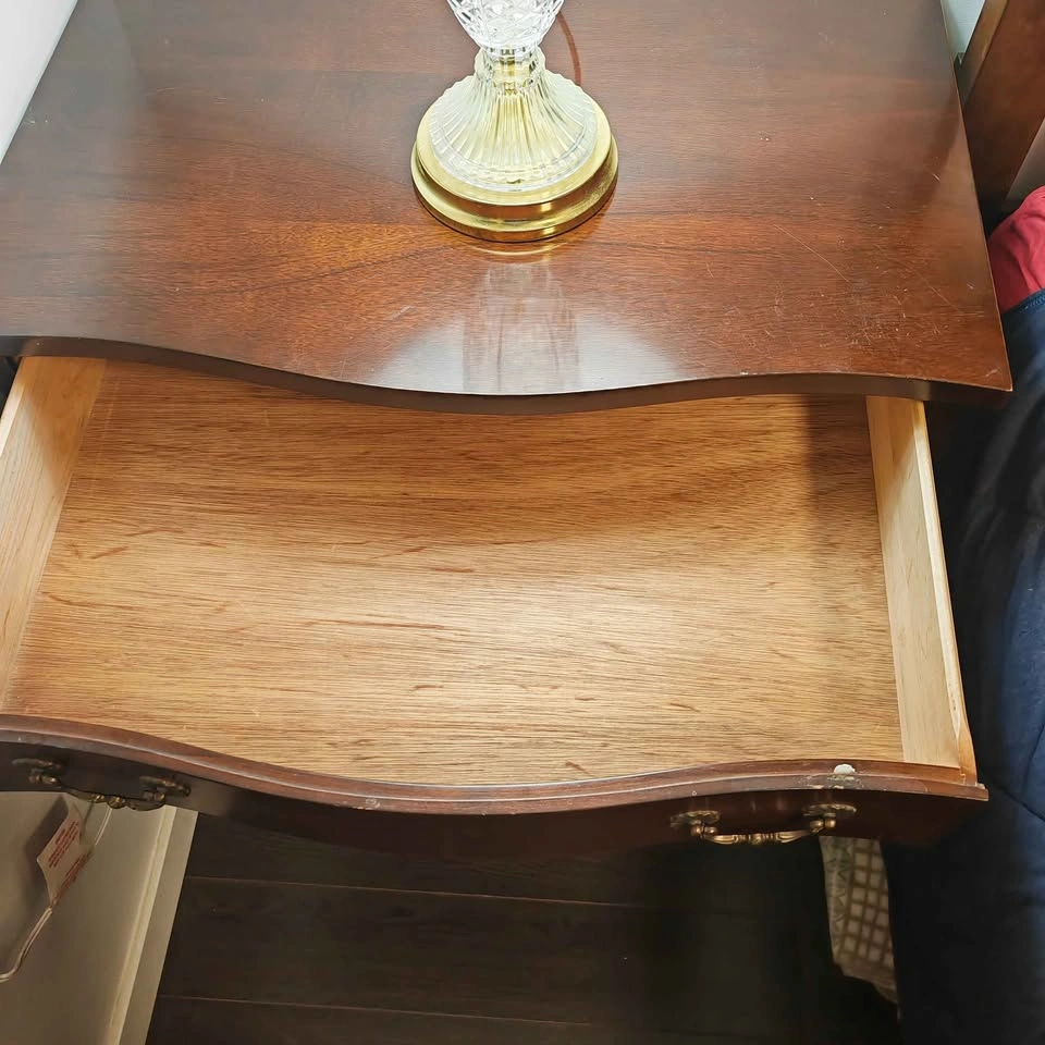 Vintage solid mahogany dresser - photo 3