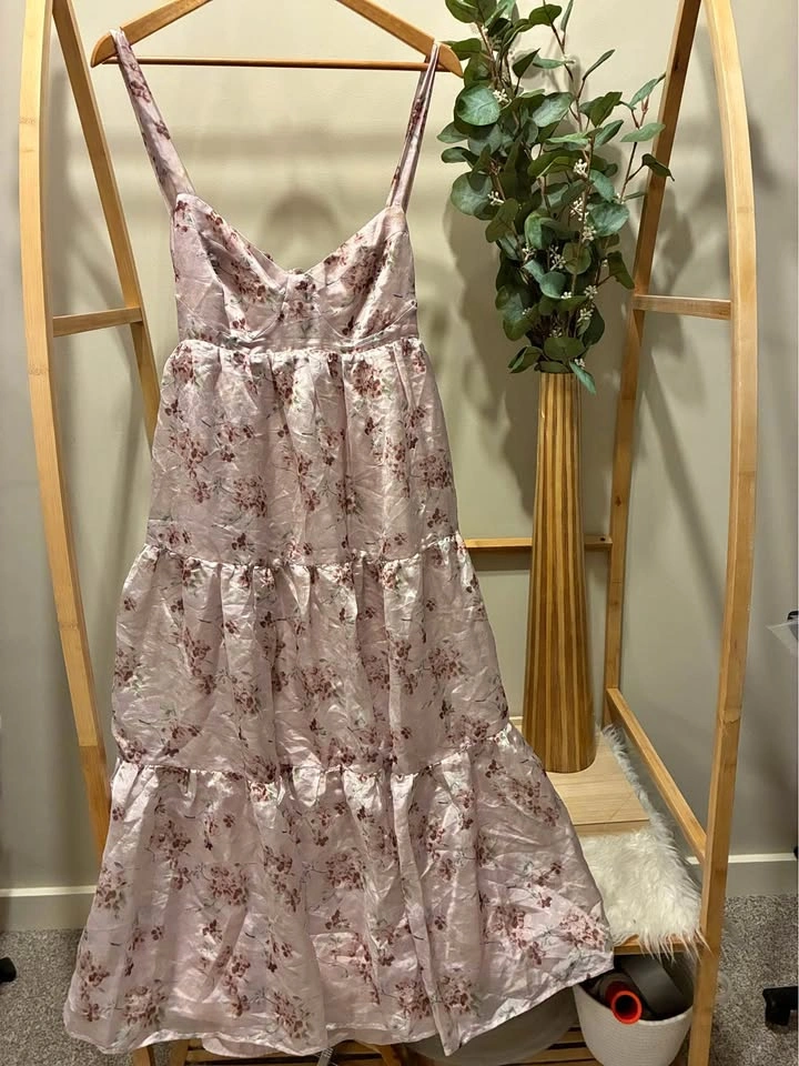 Lulus Pink Floral Dress size Large