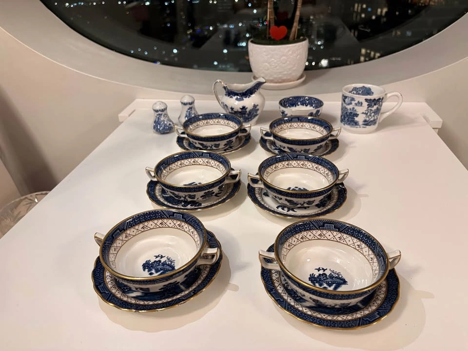 Vintage Burleigh Ware Willow Pattern Tea Set – Made in England - photo 2
