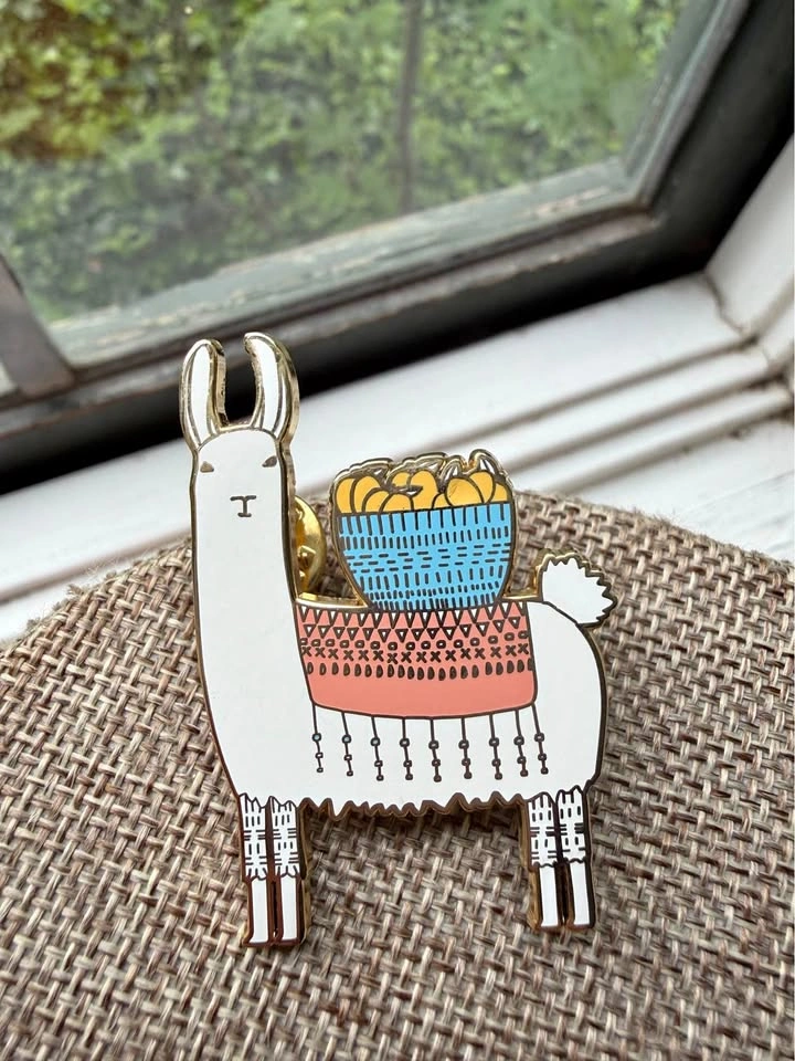 Llama Pin