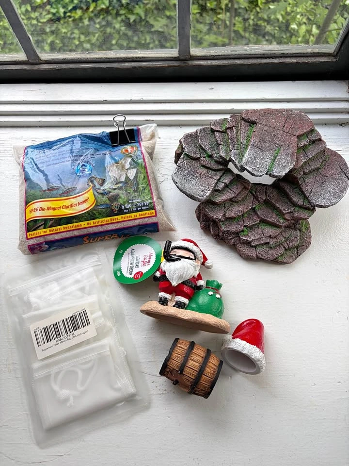 Aquarium Decor and Substrate
