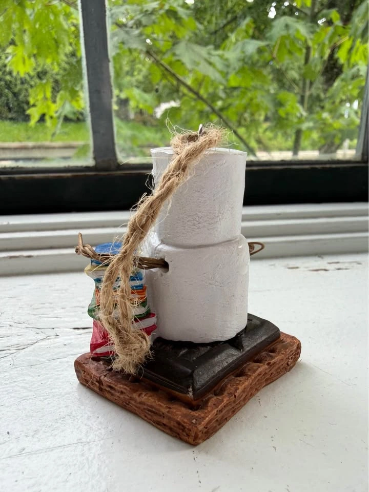 S’mores Bookish Ornament - photo 2