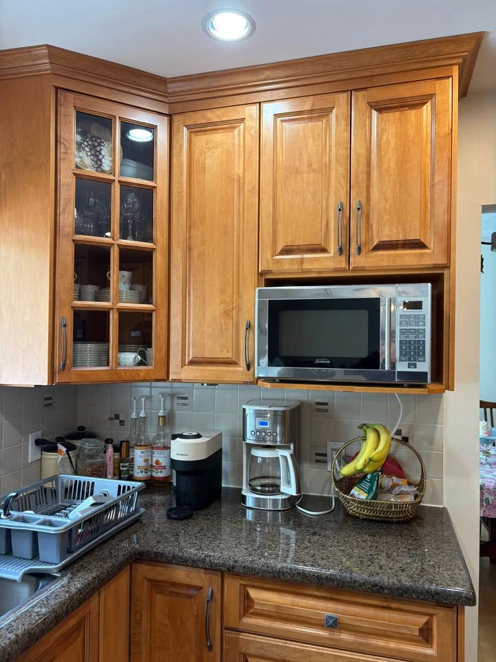 Maple Kitchen cabinets and granite countertop for sale - photo 4