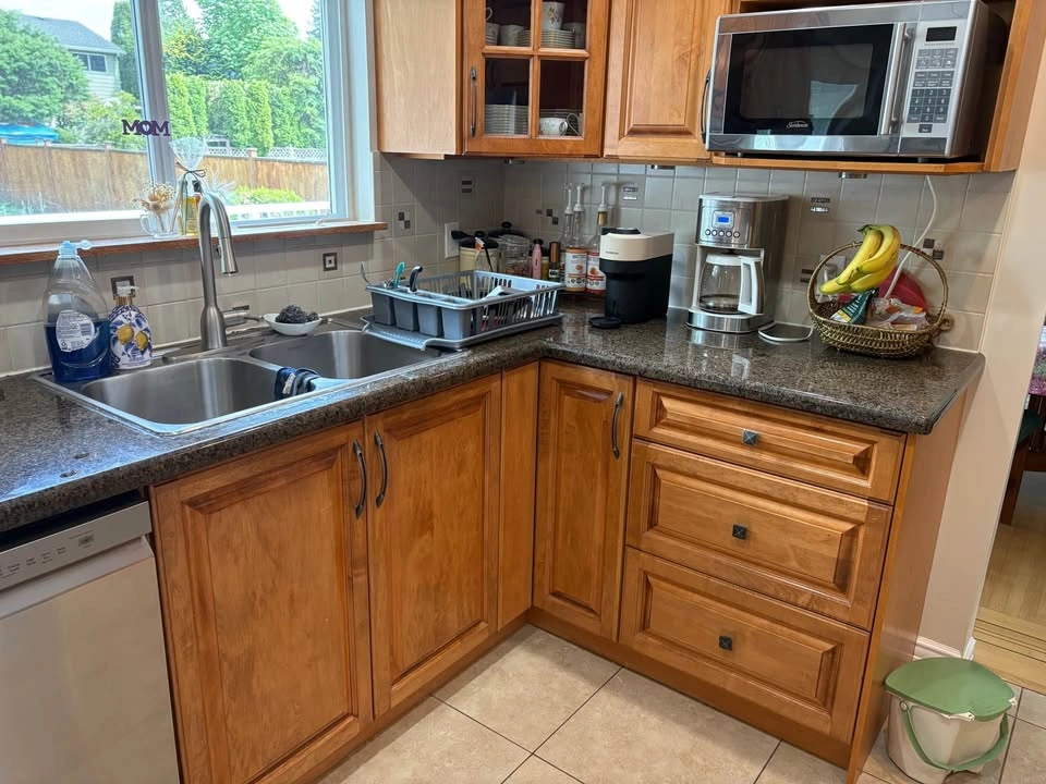 Maple Kitchen cabinets and granite countertop for sale - photo 5