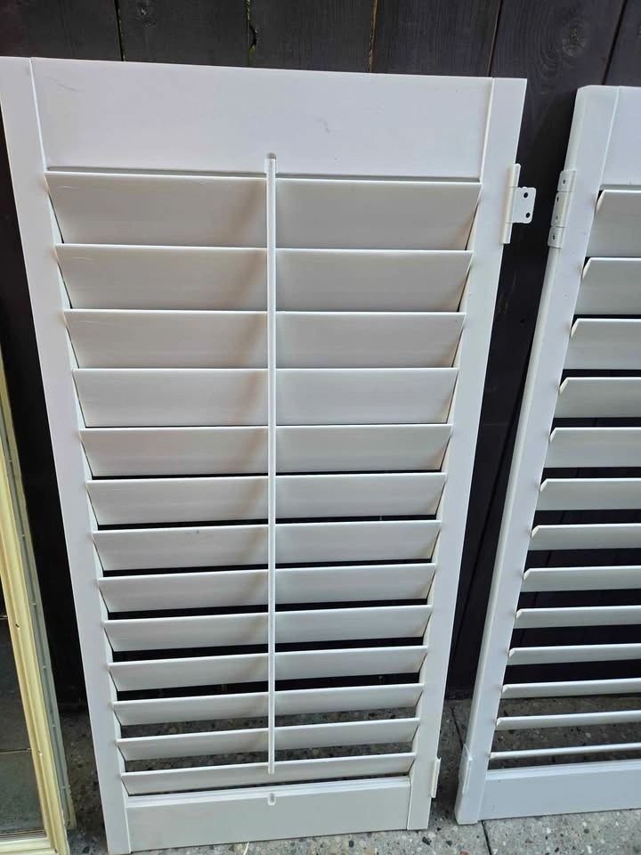 White Wooden Blinds - photo 3