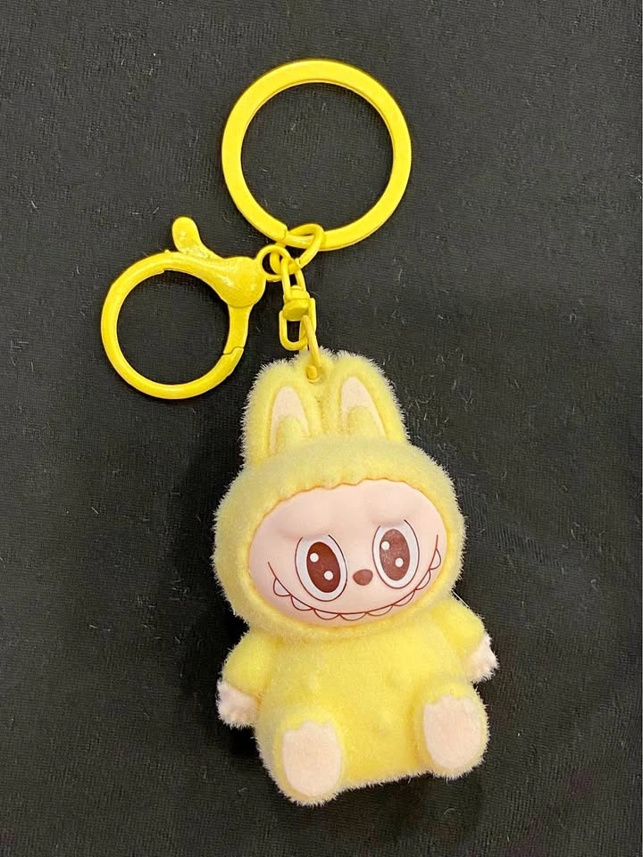Labubu Keychain (6cm) - yellow