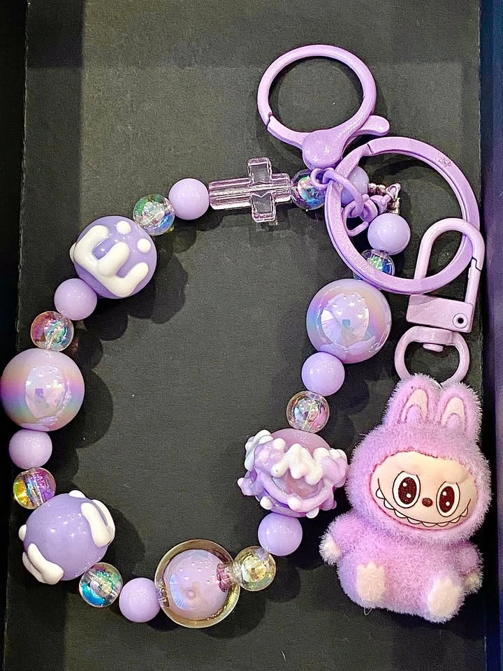 Cute Labubu keychain - purple