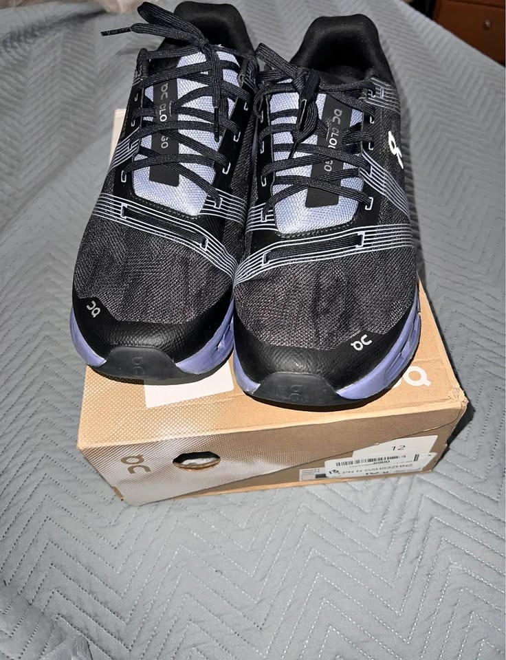 On Cloud X4 Running Shoes Black/Purple MENS-size 13