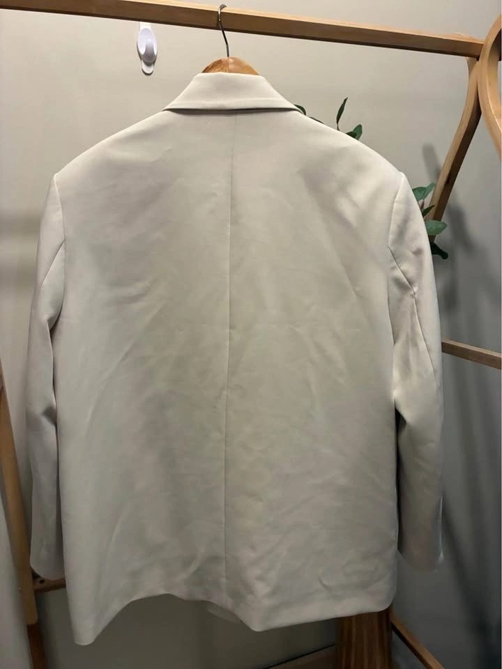 Zara Woman’s Cream Oversized Blazer size Large - photo 4
