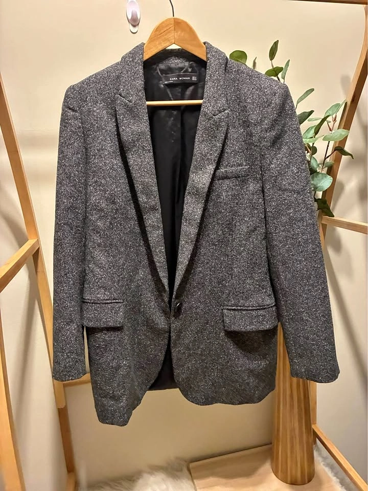 Zara Woman’s Tweed Blazer size Med