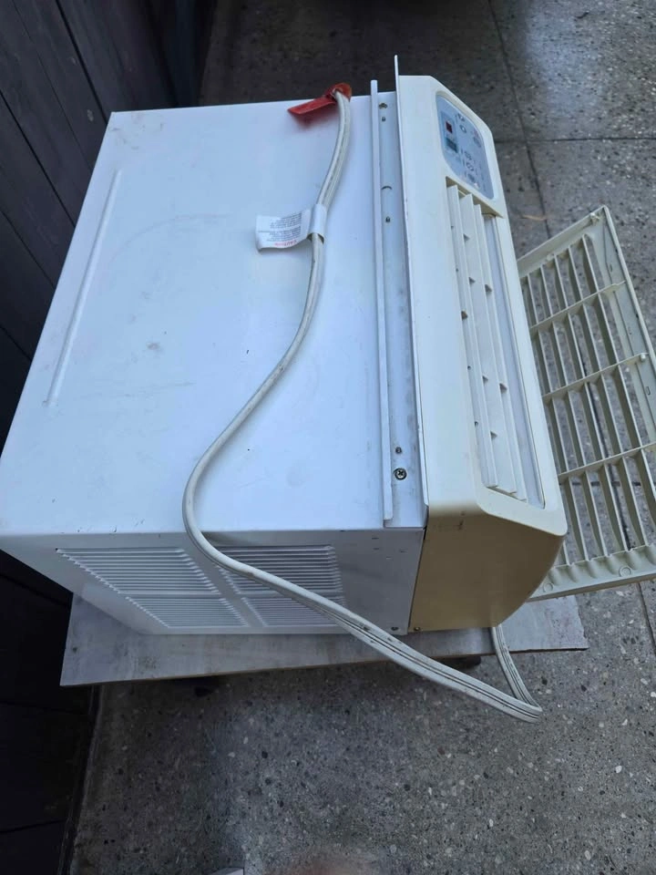 AC Unit - photo 2