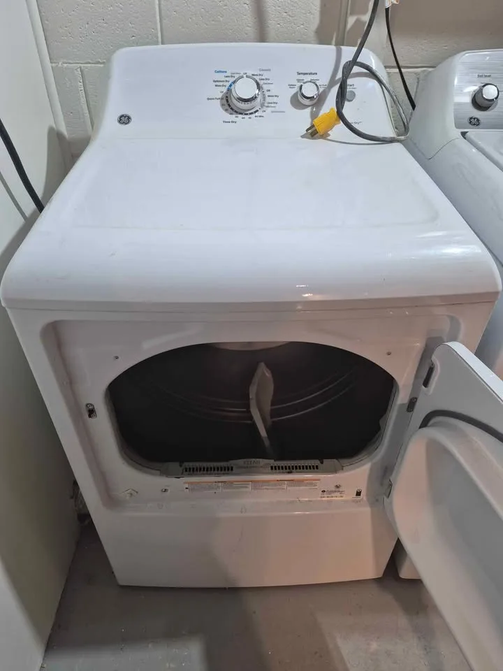 GE Washer Dryer Set image indicator(5)
