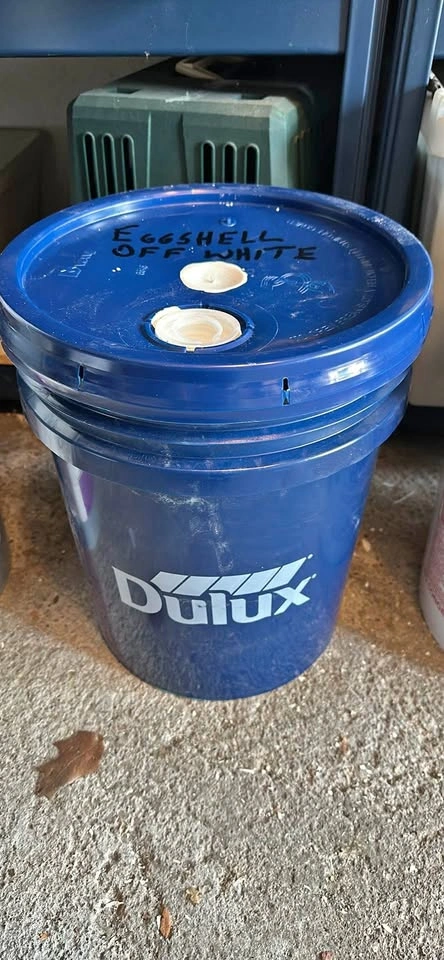 Paint New Full Pail Latex Eggshell - Off White