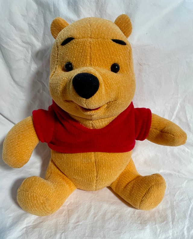 Vintage 1999 Disney Talking Winnie The Pooh Plush – TESTED