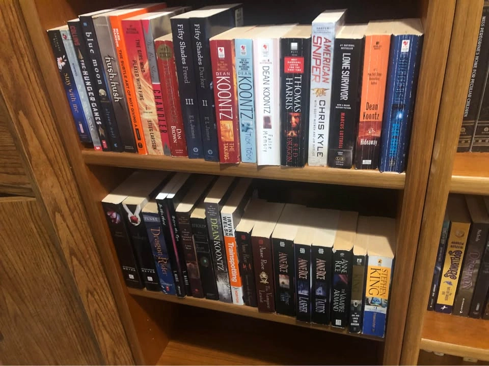 Lots of books to rehome! - photo 2
