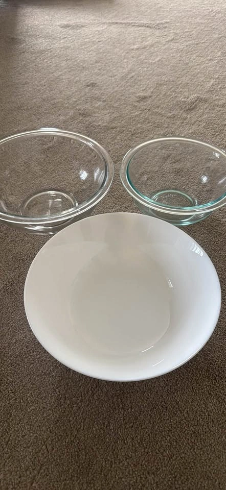 Two Pyrex bowls and one IKEA bowl - photo 2