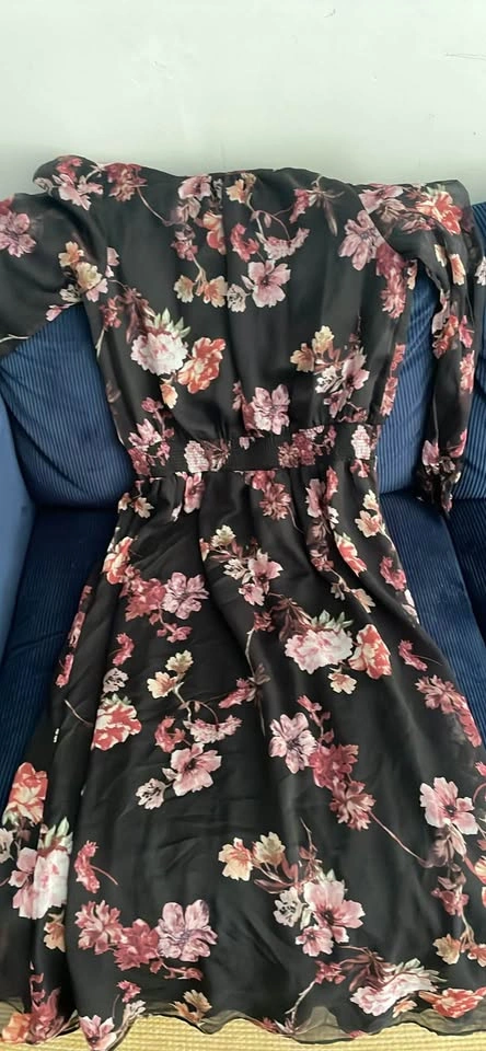 Black floral Vince Camuto Chiffon Dress