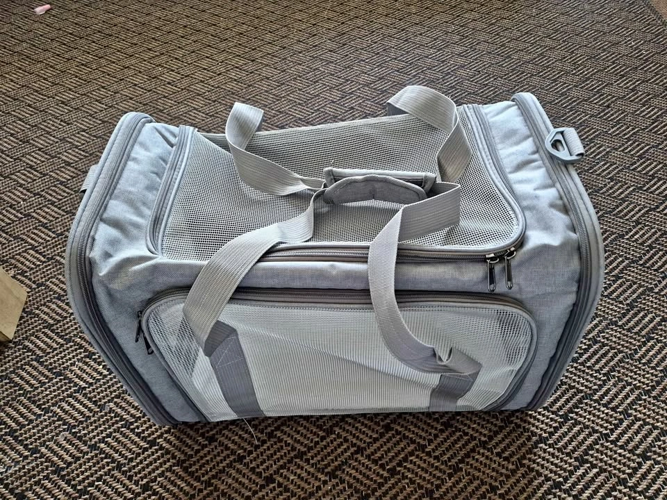 Cat carrier