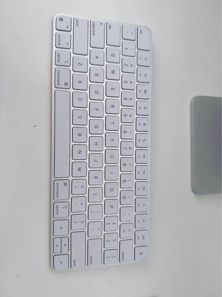 iMac M3 2023 256g - photo 2