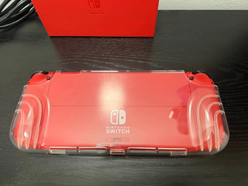 OLED Nintendo Switch - Limited Edition - Mario Red - photo 5