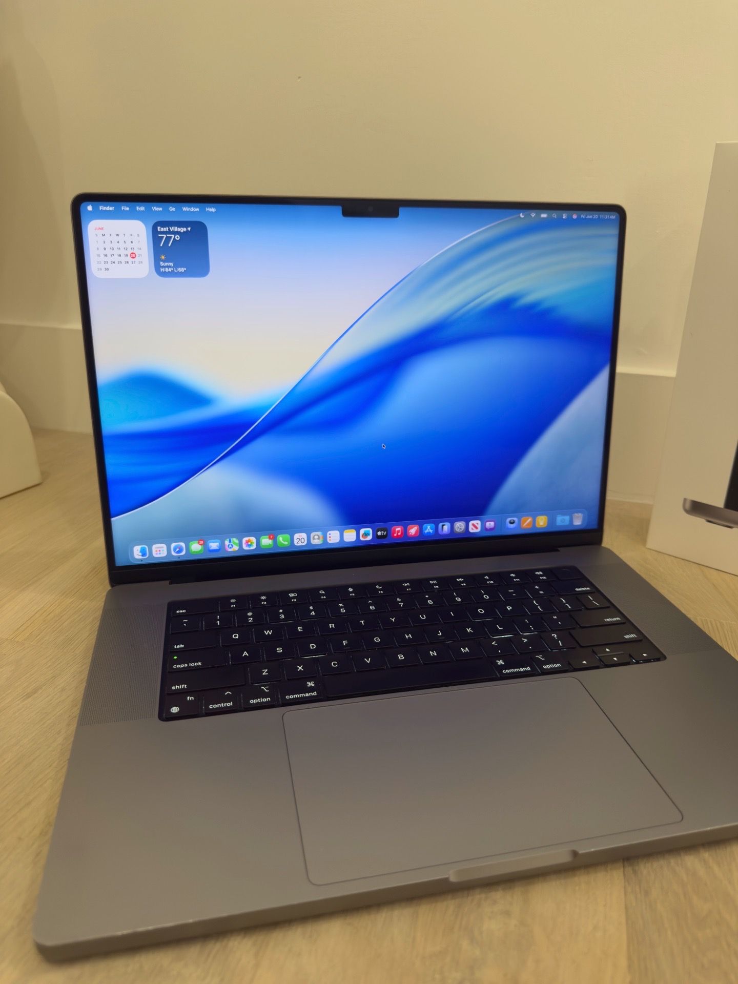 16-in MacBook Pro M2 Max, 12‑Core CPU, 38‑Core GPU, 96GB RAM, 8T