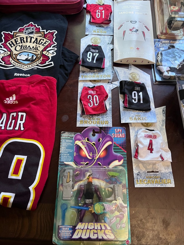 Calgary Flames Collectibles - Must Go, All Offers Accepted - photo 5