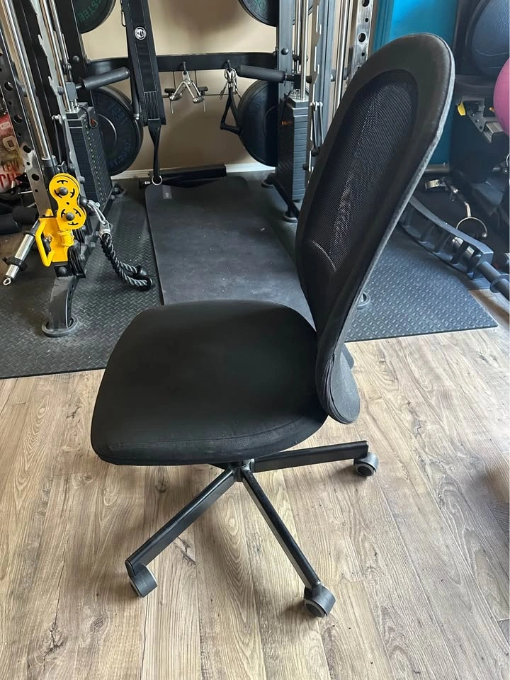 Black Mesh Back Armless Office Chair - photo 4