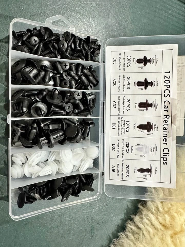 car retainer clips