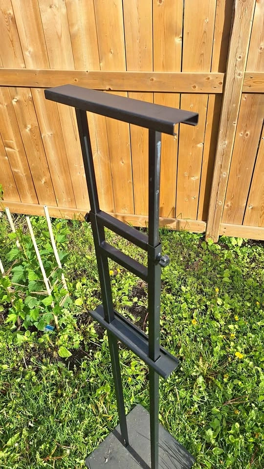 Sign & Picture Stand