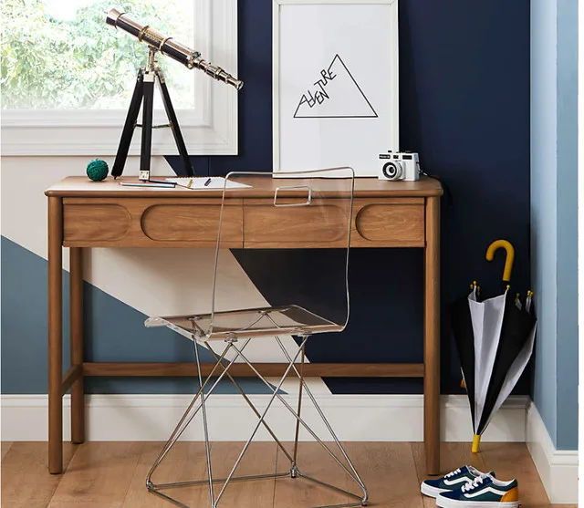 Crate & Kids Wooden Desk image indicator(5)