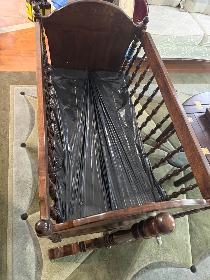Ethan Allen Wooden Rocking Baby Cradle - photo 5