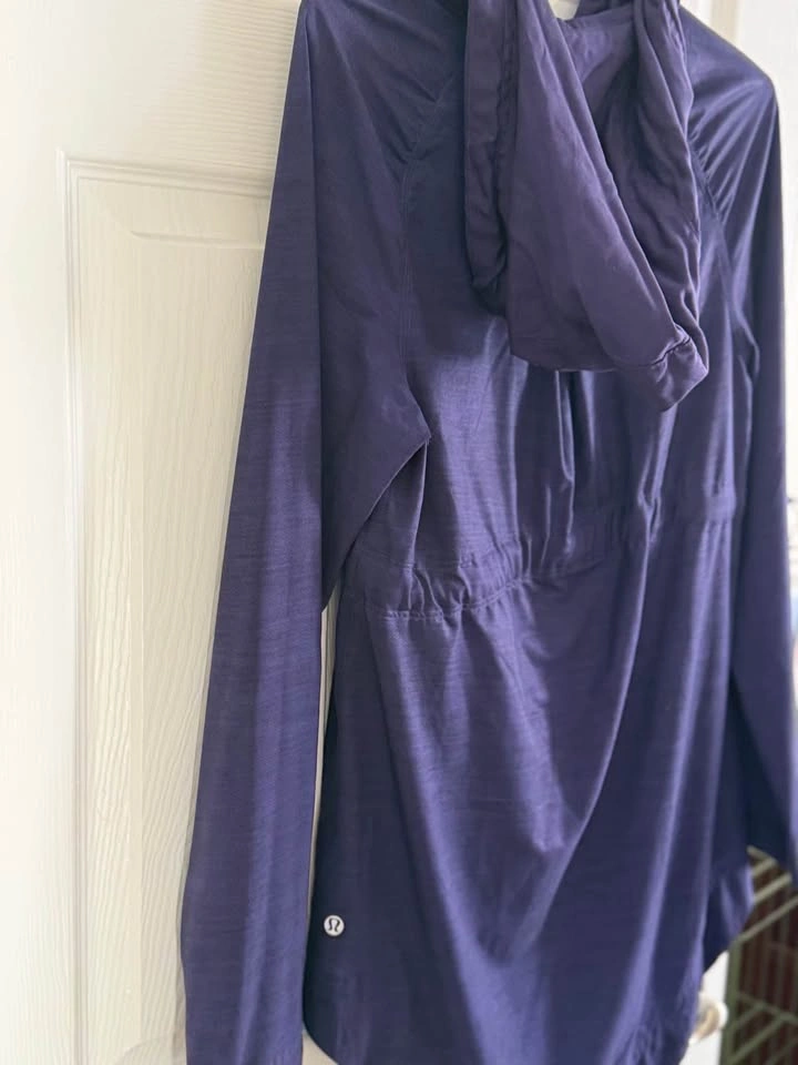 Lululemon Purple Full Zip Hooded Jacket Windbreaker - photo 4