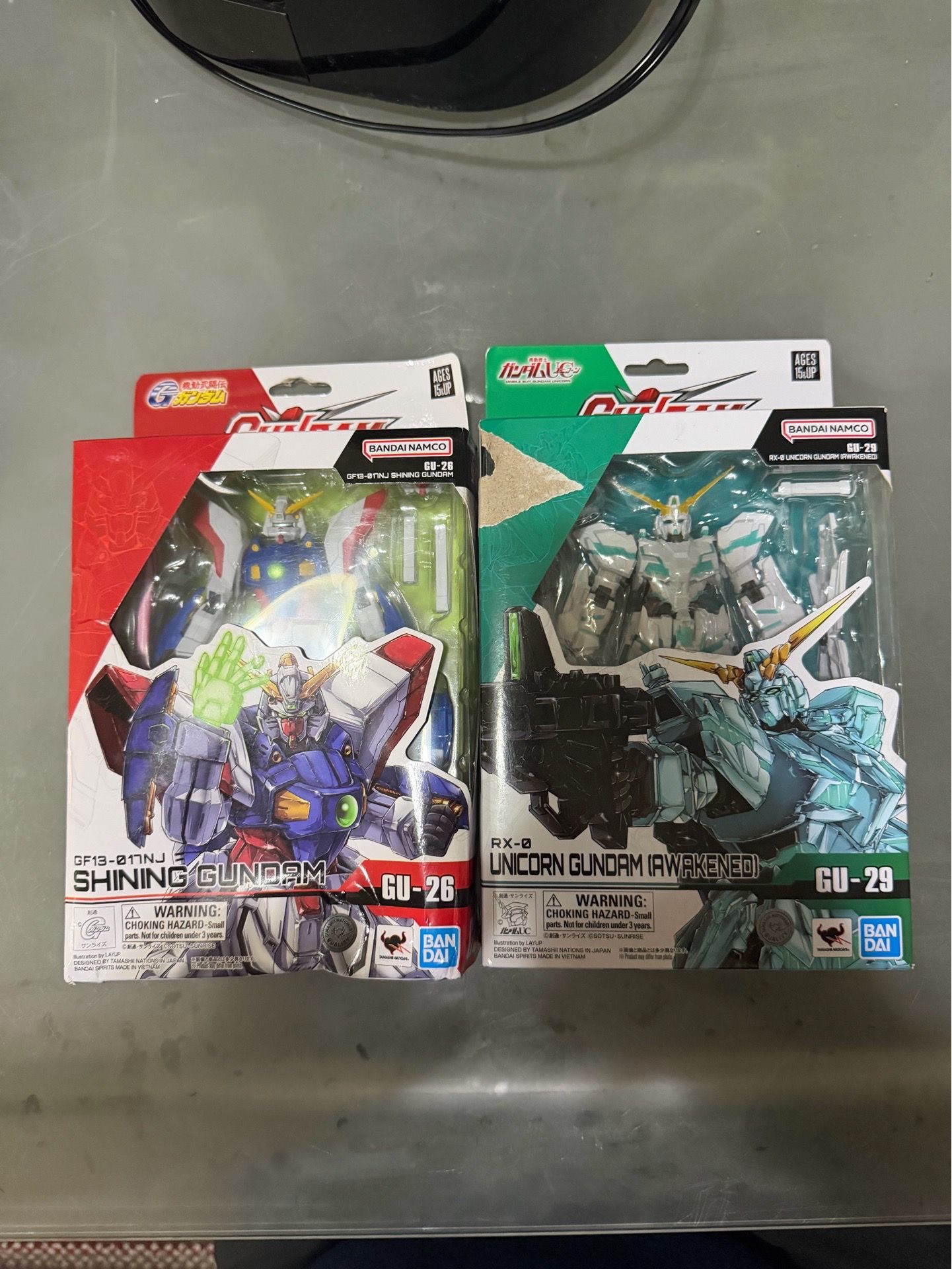 Gundam Universe Action Figure Lot (Set of 2)