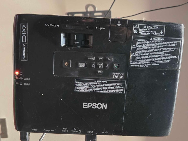 Epson PowerLite 1761W Projector -Less than 2 HRs of usage- mount