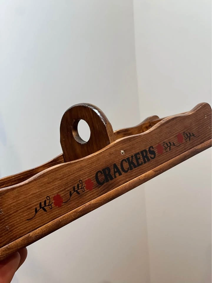 Vintage Wooden Cracker Tray / Hand-Painted Cracker Server - photo 5
