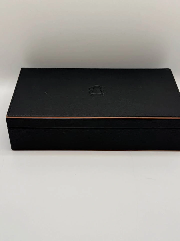 MGM/Marriott Ambassador Elite Leather Card Box, Two Decks & Larg - photo 2