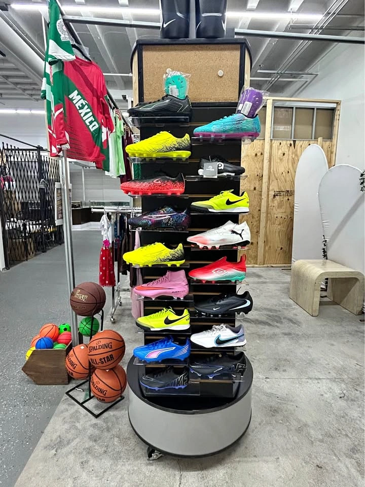 360 Rotating Display Tower for Shoes and Merchandise