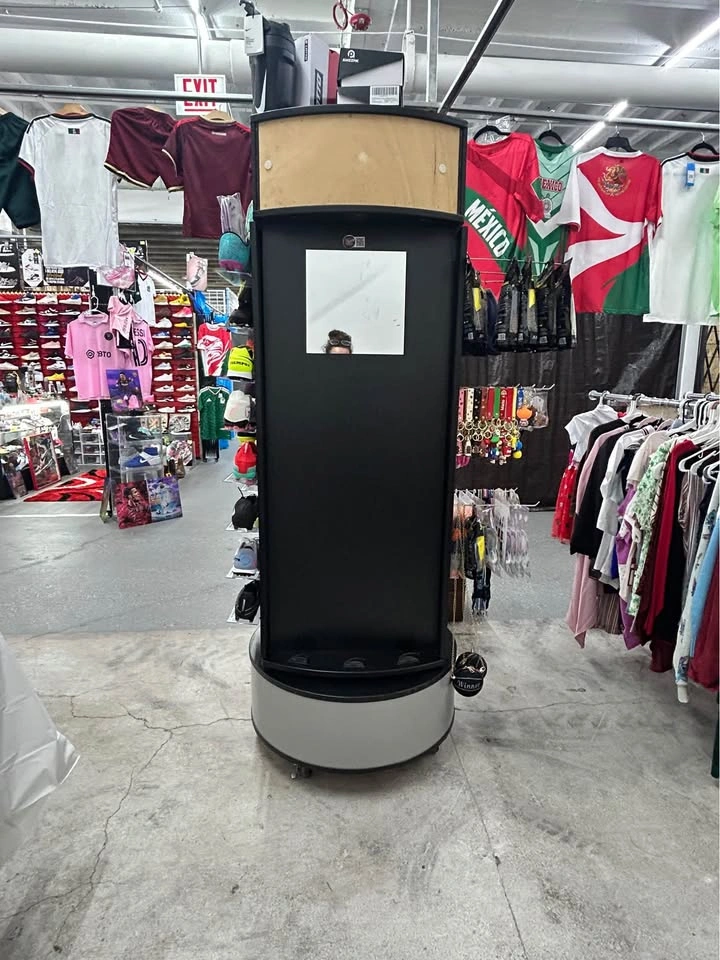 360 Rotating Display Tower for Shoes and Merchandise - photo 2