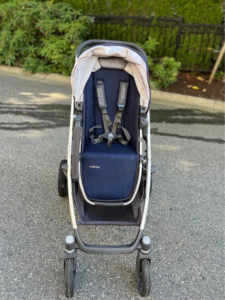 Stroller UppaBaby Vista 2017 with bassinet and accessories - photo 2