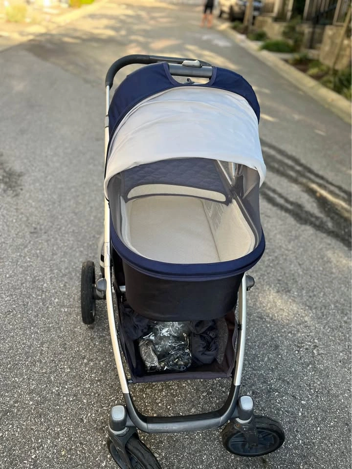 Stroller UppaBaby Vista 2017 with bassinet and accessories - photo 4