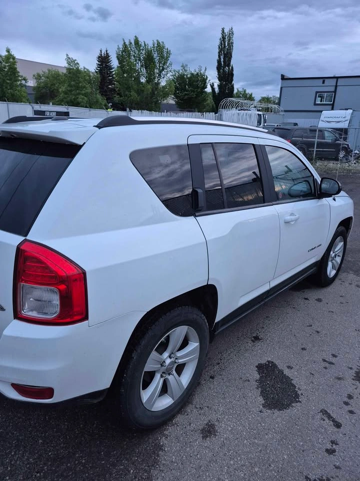 2011 Jeep Compass - photo 5