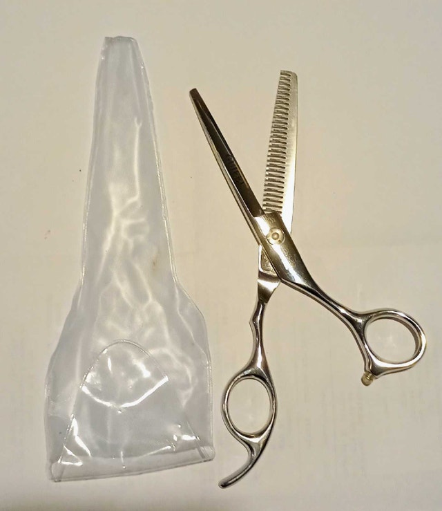 hair thinning scissors