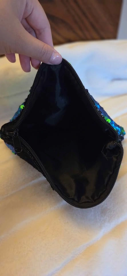 STYLE.LAB Reversible Sequin Pouch - photo 3