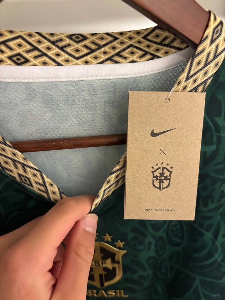 Nike Brazil Limited Edition Soccer Jersey – Medium - photo 3