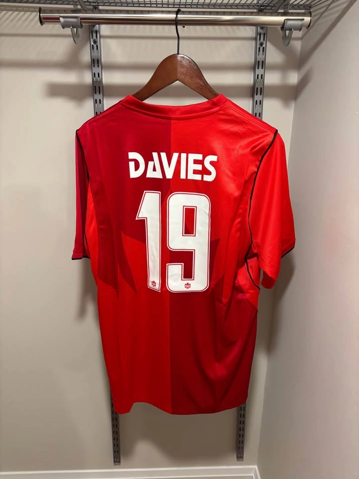 Nike Canada Soccer Jersey (Davies #19) – Multiple Sizes - photo 2