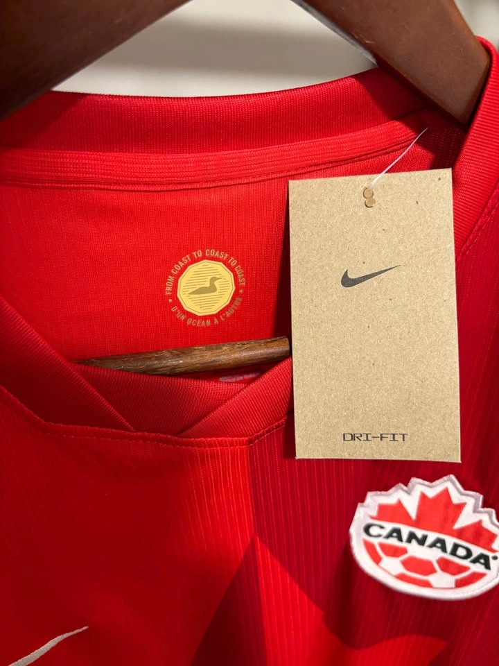 Nike Canada Soccer Jersey – Large - photo 3