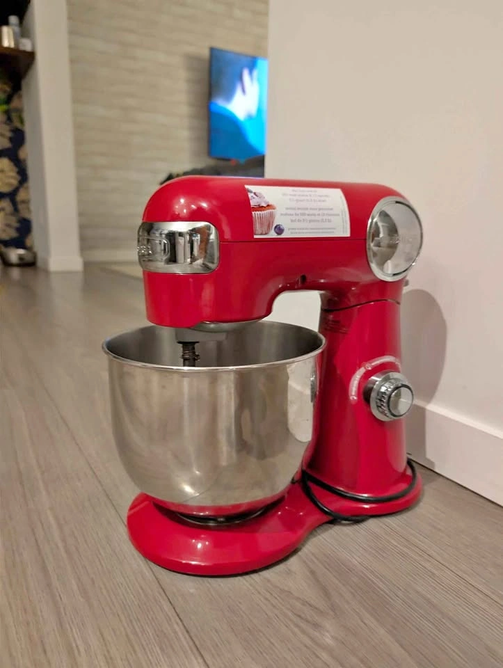 Cuisineart Stand Mixer | Moving Sale