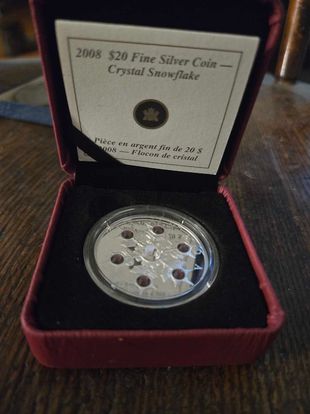 Royal Canadian Mint 2008 $20 Fine Silver Crystal Snowflake Coin