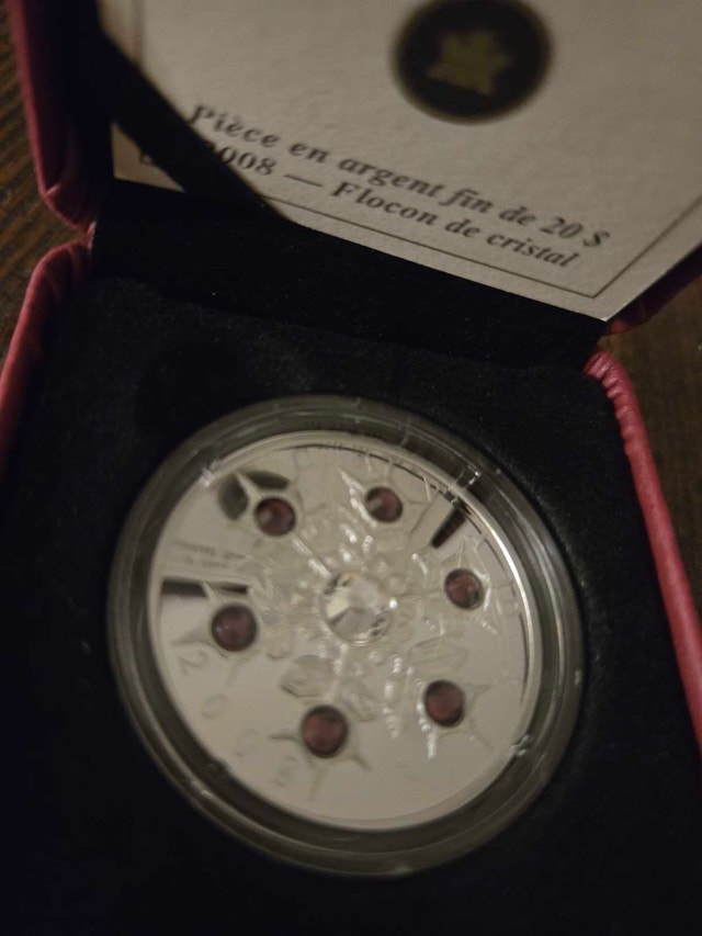 Royal Canadian Mint 2008 $20 Fine Silver Crystal Snowflake Coin - photo 2